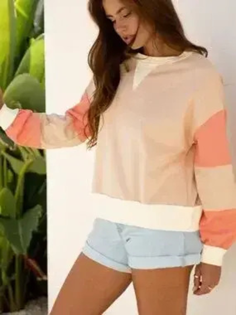 Color Block Textured Patchwork Pullover Sweatshirt - Picture 3 of 10